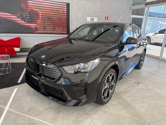 BMW iX2 64,8 KW ELÉTRICO XDRIVE30 M SPORT